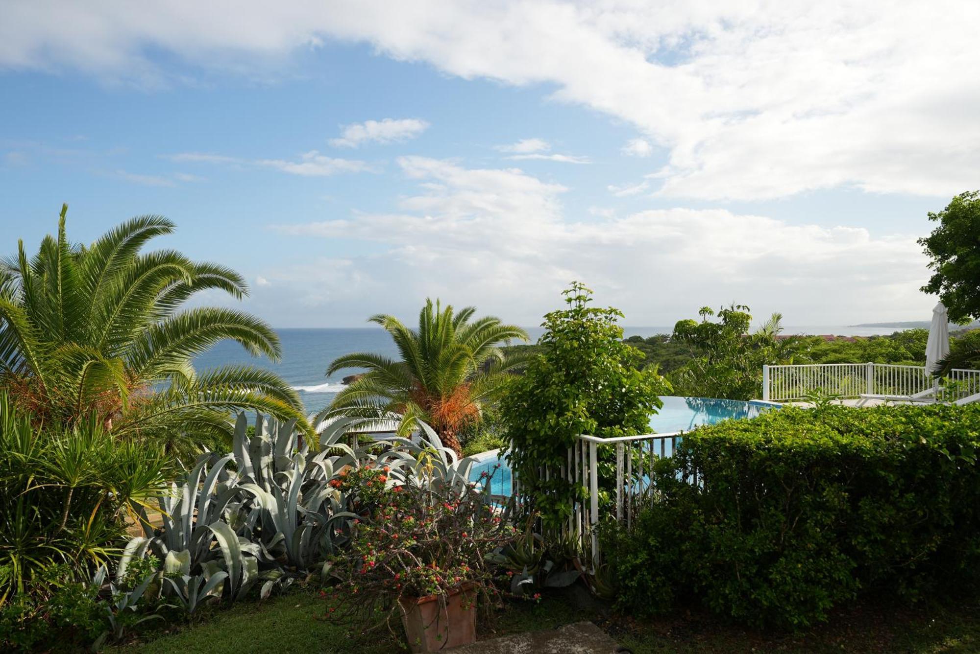 Hotel Amaudo Saint-Francois  Exterior photo